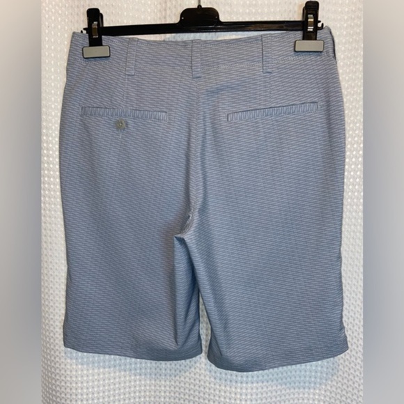 2/40$ Men’s Ben Hogan light gray blue stretchy golf shorts size 30 - Picture 8 of 8